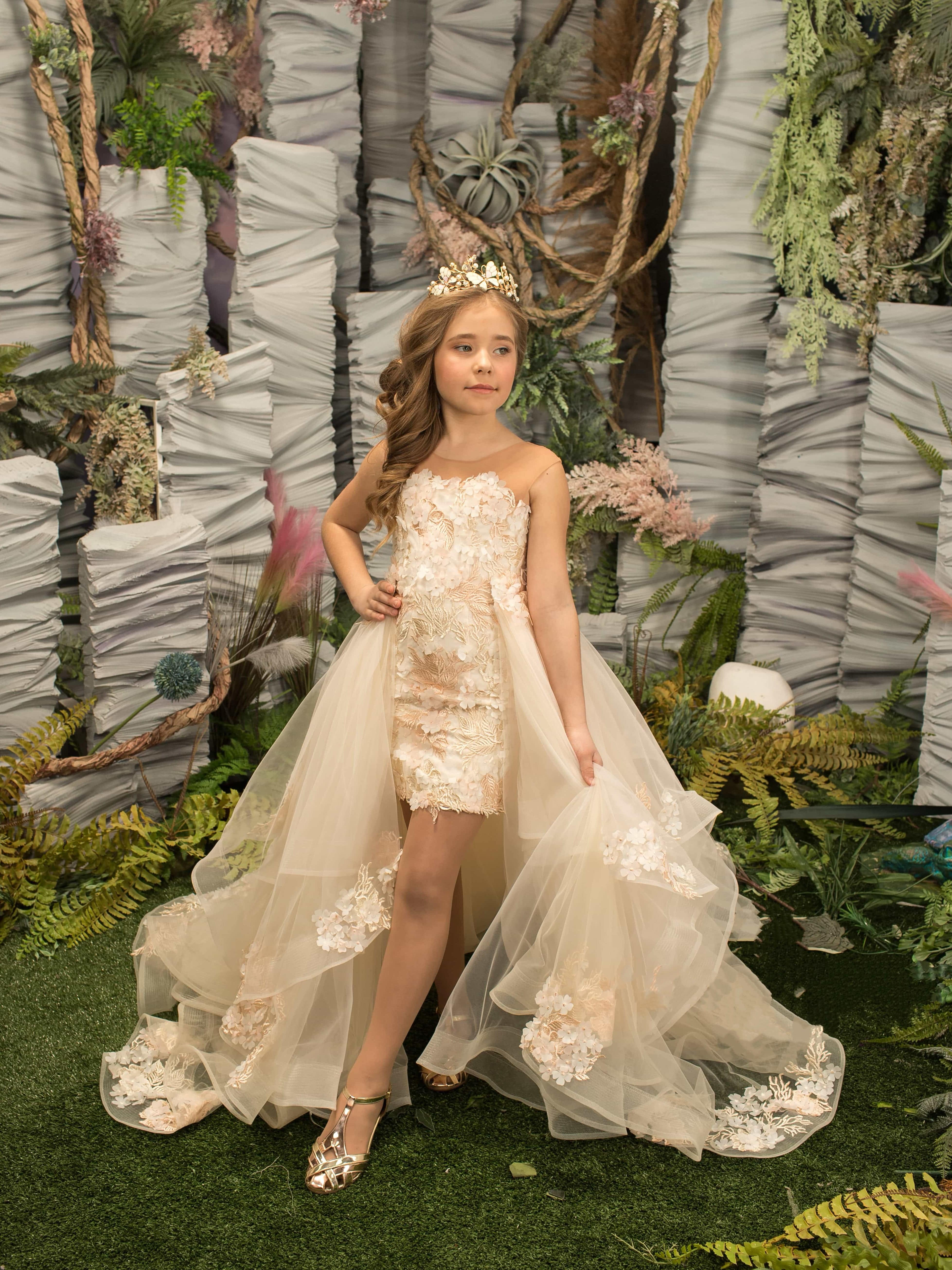 Sunnypetal Champagne Appliques Knee-Length 3D Floral Flower Girl Dress sunnypetal Sunnypetal Champagne Appliques Knee-Length 3D Floral Flower Girl Dress sunnypetal