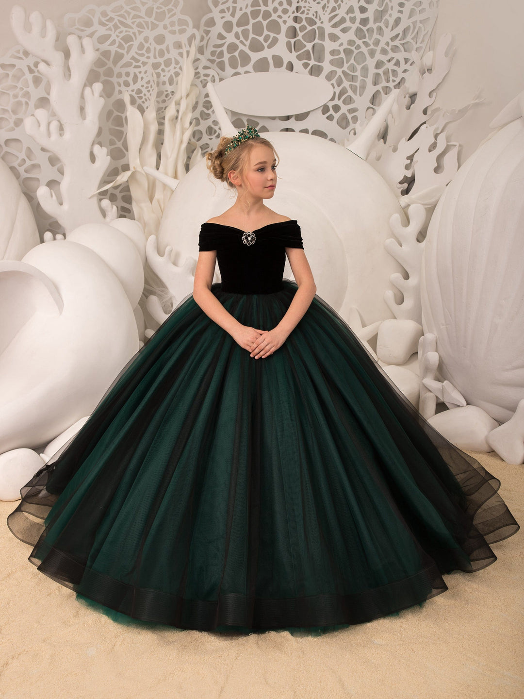 3m / Hunter Green Sunnypetal Balck Off-The-Shoulder Velvet Bodice Flower Hunter Green Tulle Flower Girl Dresses