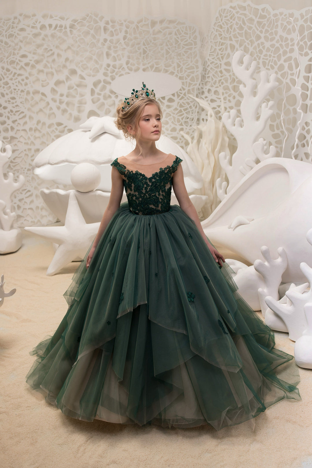 3m / Hunter Green Sunnypetal Hunter Green Floral Appliques Long Princess Multi-Layer Tulle Flower Girl Dress with Train