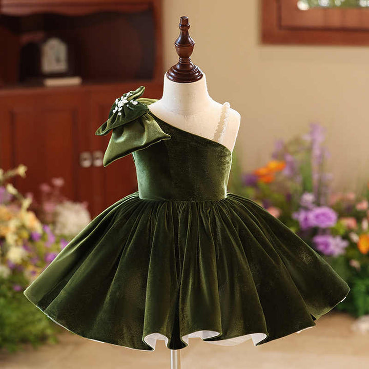 3m / Hunter Green Sunnypetal Luxurious Velvet One-Shoulder Bow Knee-Length Flower Girl Dresses