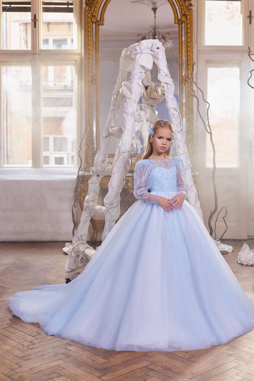 Sunnypetal Elegant Fairy Tale Embroidered Tulle Flower Girl Gown sunnypetal Sunnypetal Elegant Fairy Tale Embroidered Tulle Flower Girl Gown sunnypetal