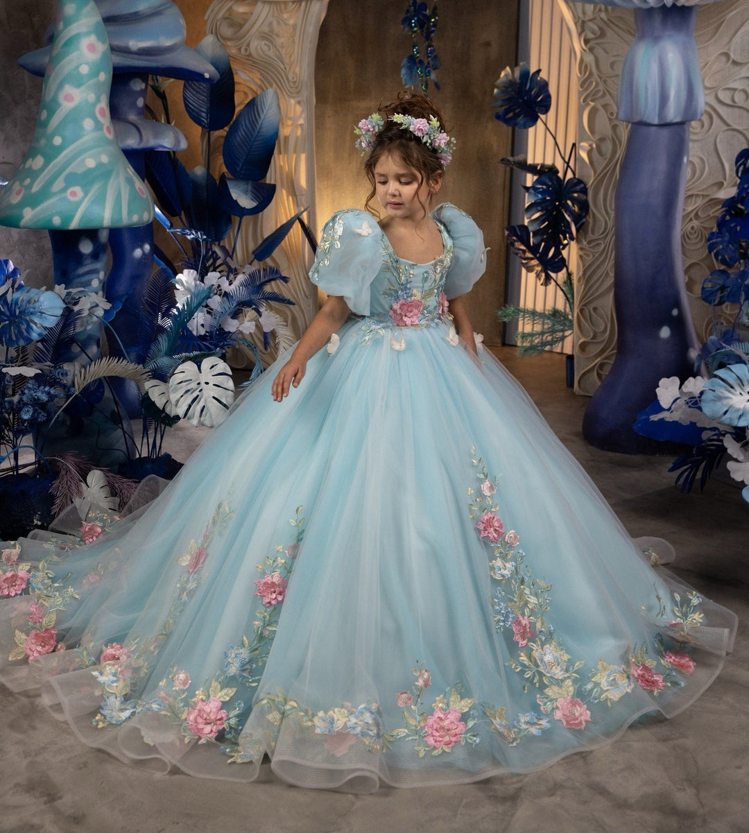 3m / Light Blue Sunnypetal Exquisite Puffy Sleeves Princess 3D Butterfly Flower Appliques Long Tulle Pageant Dress