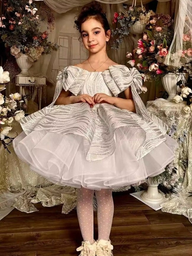 strapless open back dress Sunnypetal Knee-Length Flower Girl Dresses Off Shoulder Puffy Tulle Pr –  sunnypetal