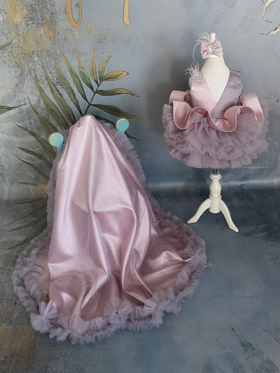 3m / Picture Color Sunnypetal Luxury Satin Flower Girl kids Dress 1st Birthday Prom Gown Detachable Train