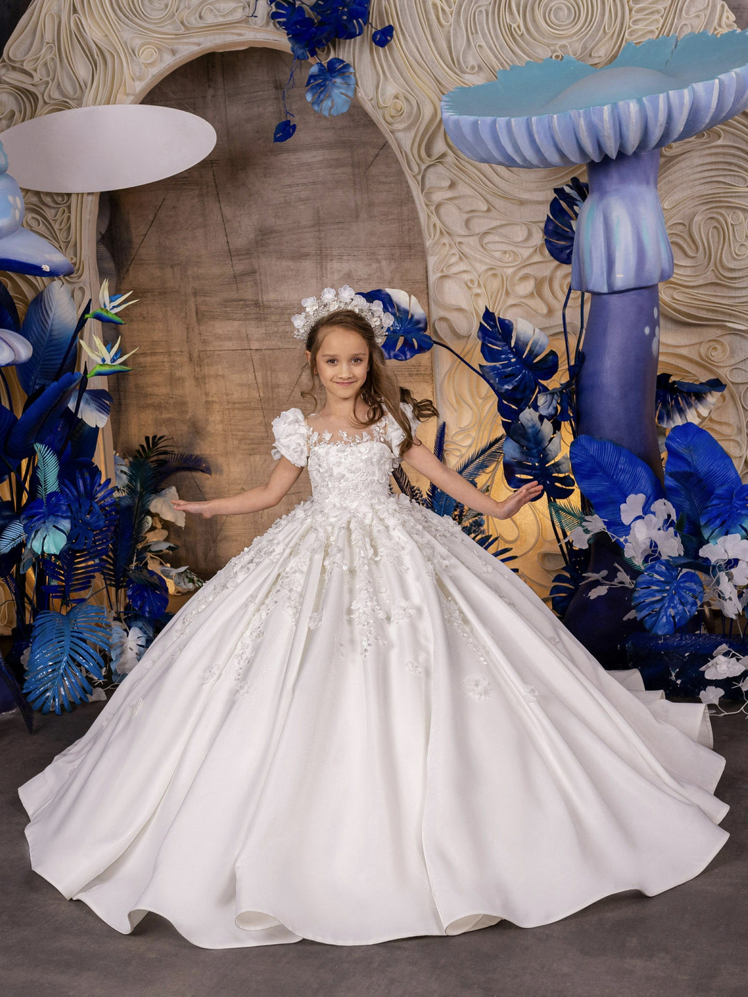 3m / White Sunnypetal Exquisite White Lace Flower Girl Dress with Puffy Sleeves & Cathedral Train