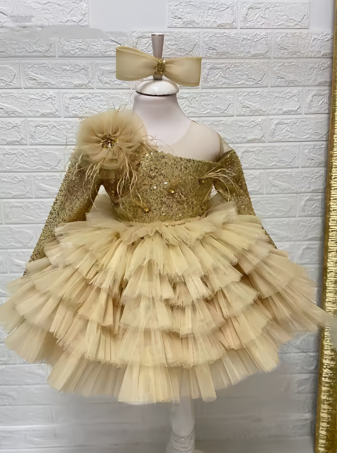 9m / Gold Sunnypetal Off Shoulder Long Sleeves Sequin Beaded Bow Tiered Tulle Flower Girl Dresses