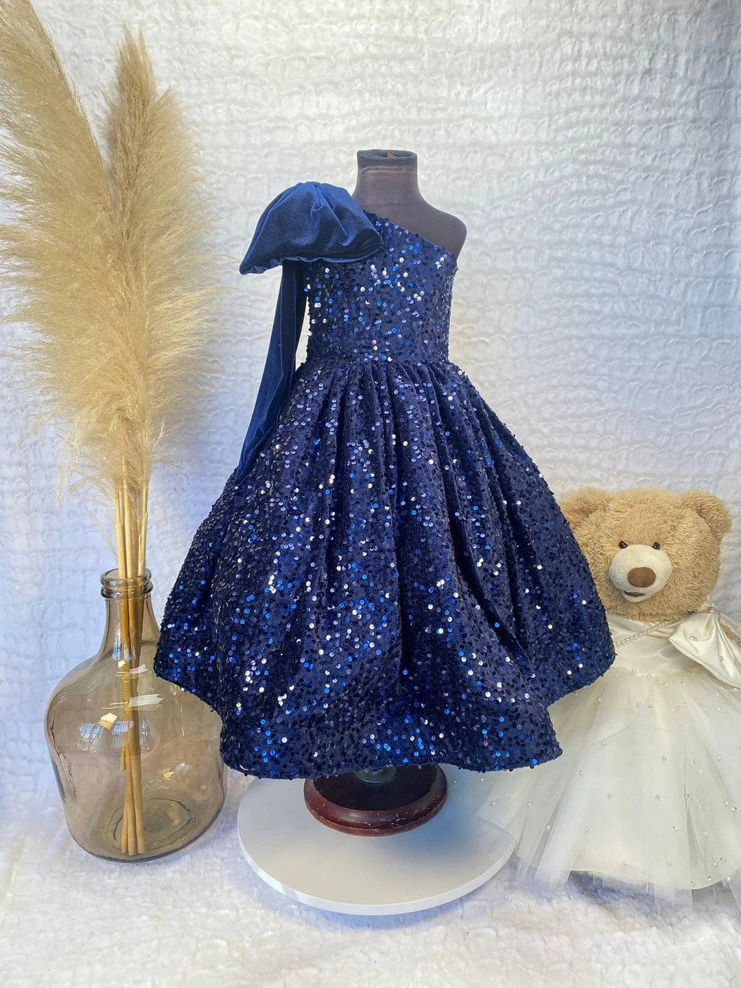 9m / Navy / Knee-Length Sunnypetal Sparkly Blue One Shoulder Sequin Velvet Bow Knee-Length Flower Girl Dresses