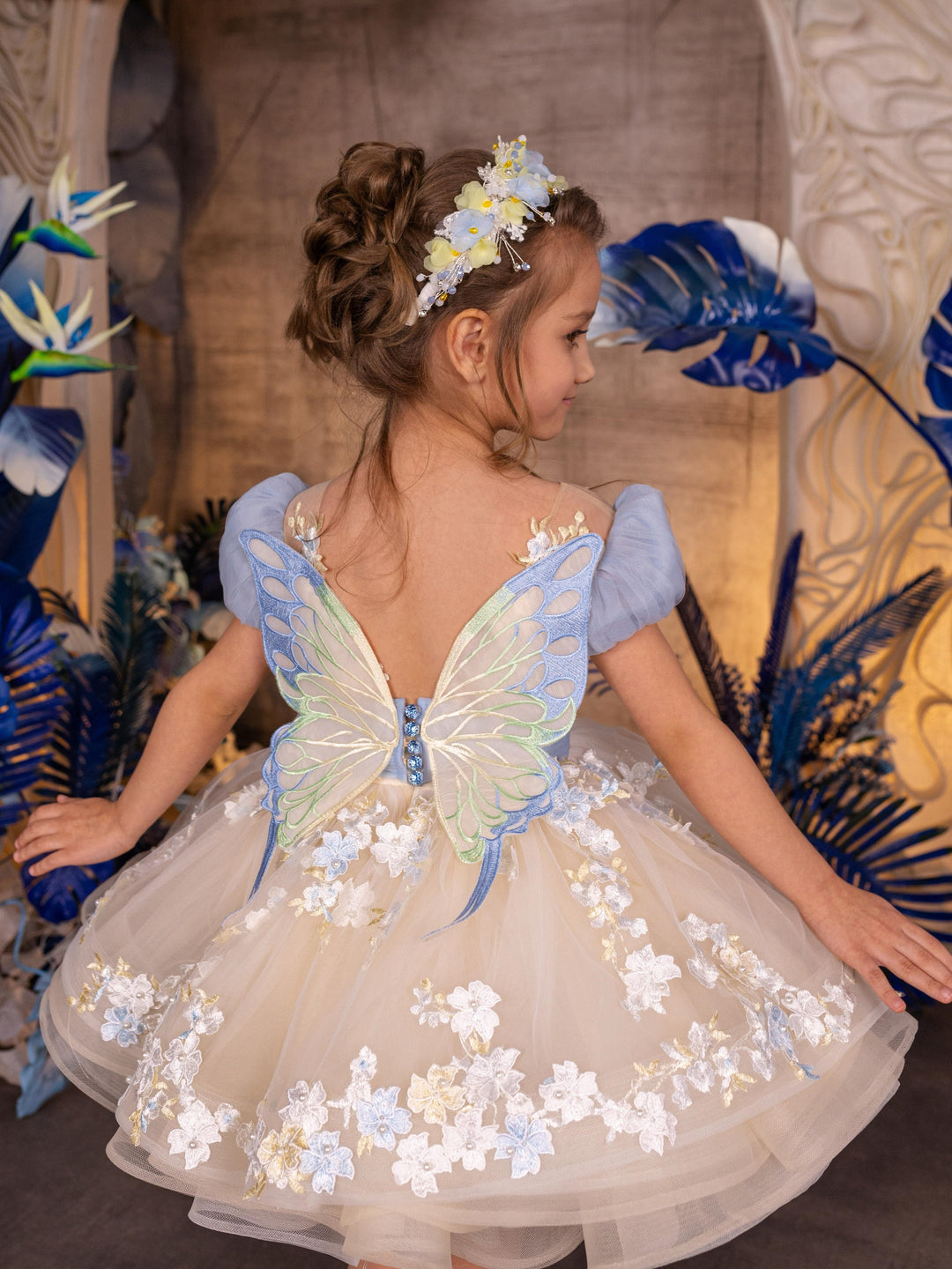 Sunnnypetal Dreamy Puff Sleeves Floral Appliques High-Low Tulle Flower Girl Gown