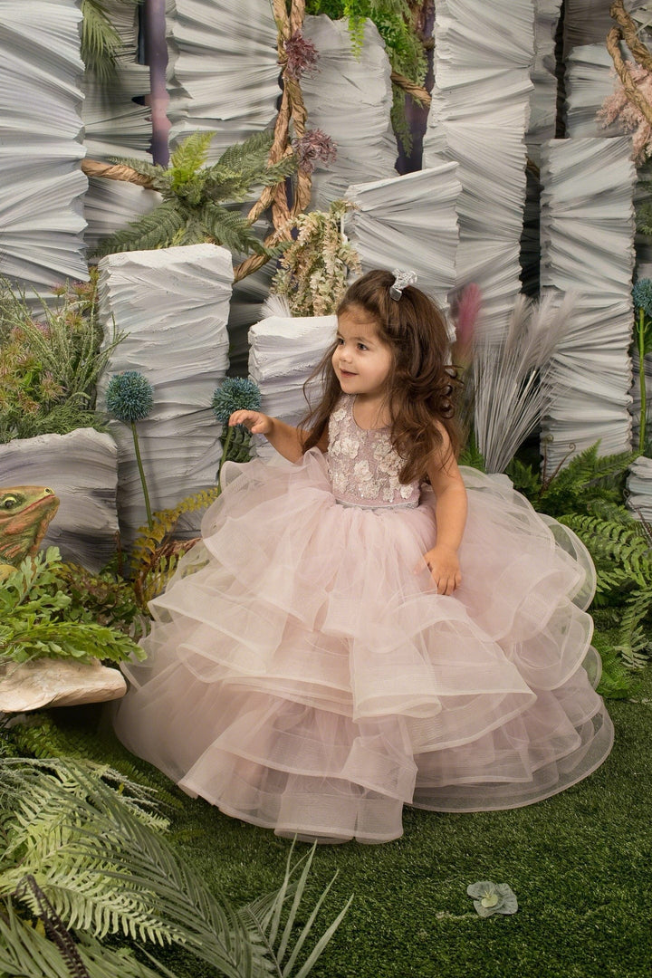 Sunnypetal Adorable Ruffled Tulle Princess Gown Flower Girl Dress