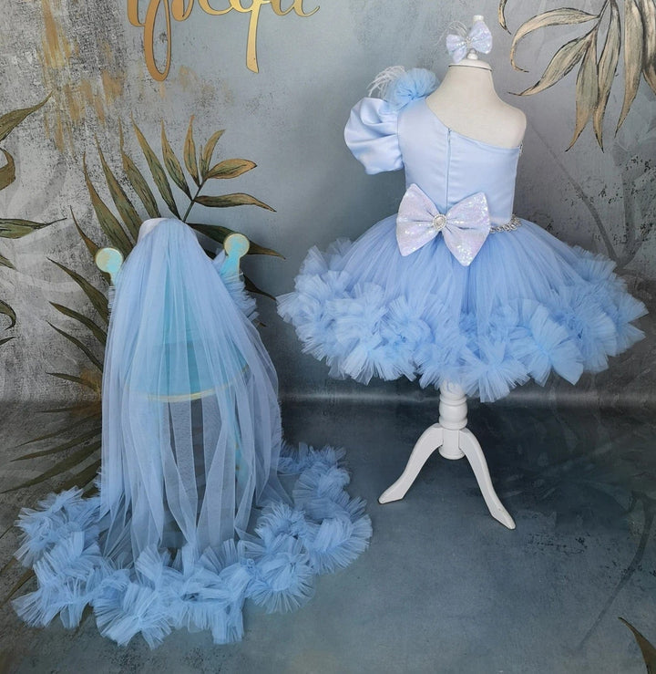 Sunnypetal Baby Blue One-Shoulder Puff Sleeve Flower Girl Gown with Detachable Train