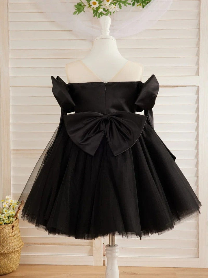 Sunnypetal Back Off-Shoulder Bows Knee-Length Tulle Flower Girl Dresses for Wedding