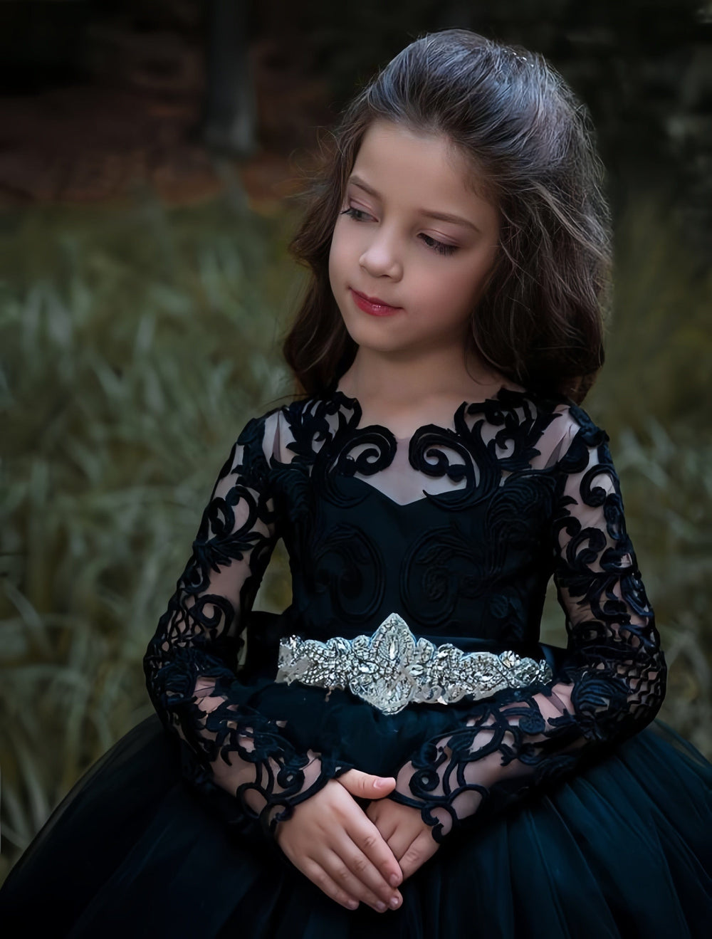 Sunnypetal Black Lace Appliques Flower Girl Dress Long Princess Tulle Ball-Gown