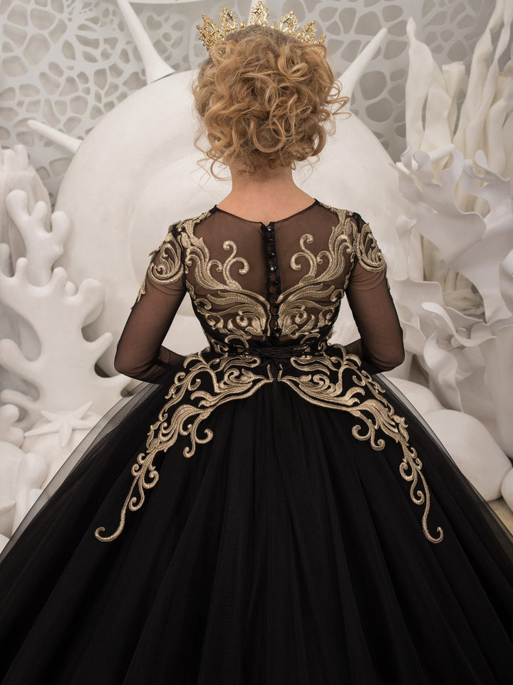 Sunnypetal Black Long Sleeves Gold Embroidery Appliques Tulle Flower Girl Dresses