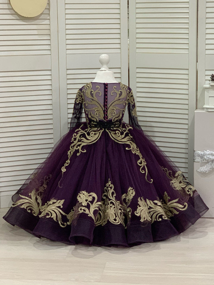 Sunnypetal Black Long Sleeves Gold Embroidery Appliques Tulle Flower Girl Dresses