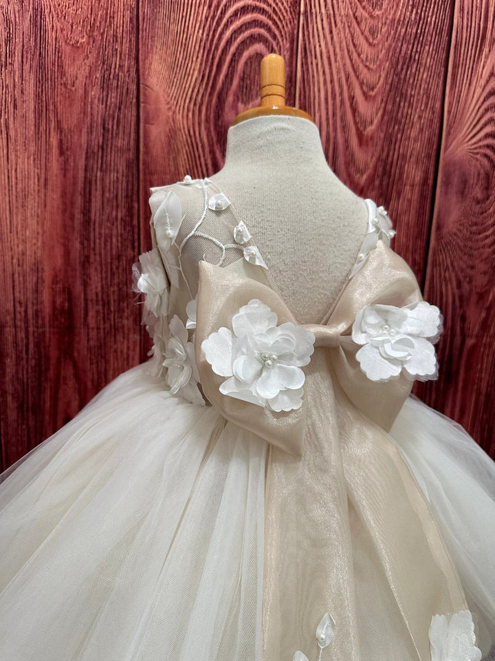 Sunnypetal Champagne V-Back Puff Tulle Flower Girl Dresses with 3D Floral Big Bow