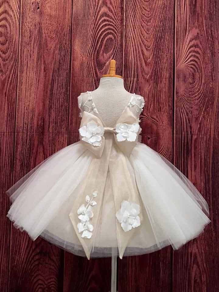 Sunnypetal Champagne V-Back Puff Tulle Flower Girl Dresses with 3D Floral Big Bow