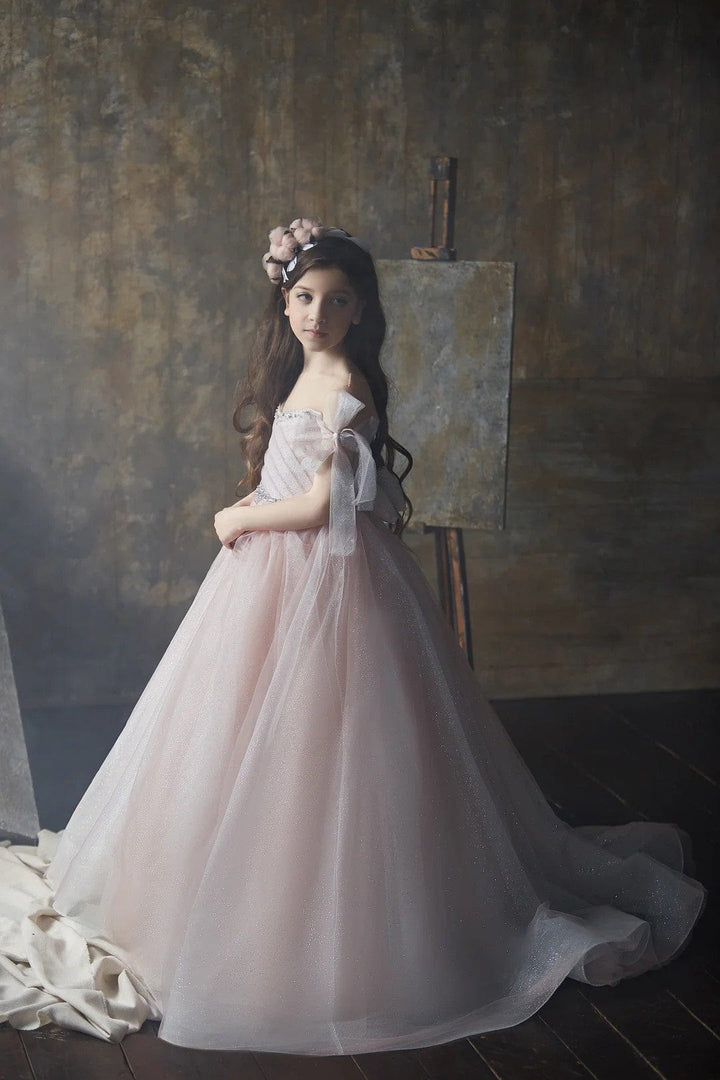 Sunnypetal Crystal Elegance Ball Gown Sparkling Tulle Flower Girl Dress with Bow Short Sleeves