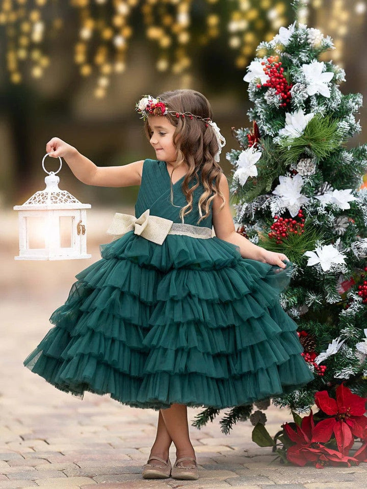 Sunnypetal Dark Green V-Neck Tulle Ruffled Flower Girl Dresses with Gold Bow