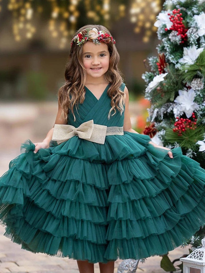 Sunnypetal Dark Green V-Neck Tulle Ruffled Flower Girl Dresses with Gold Bow
