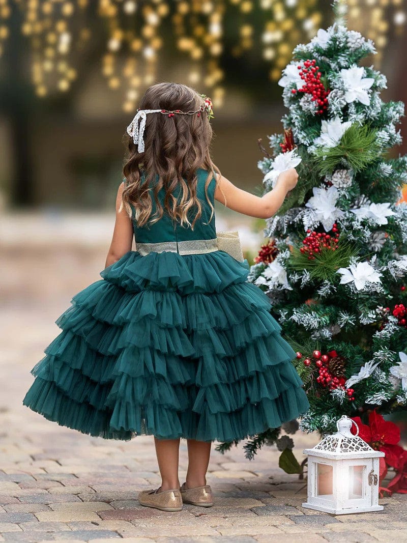 Sunnypetal Dark Green V-Neck Tulle Ruffled Flower Girl Dresses with Gold Bow