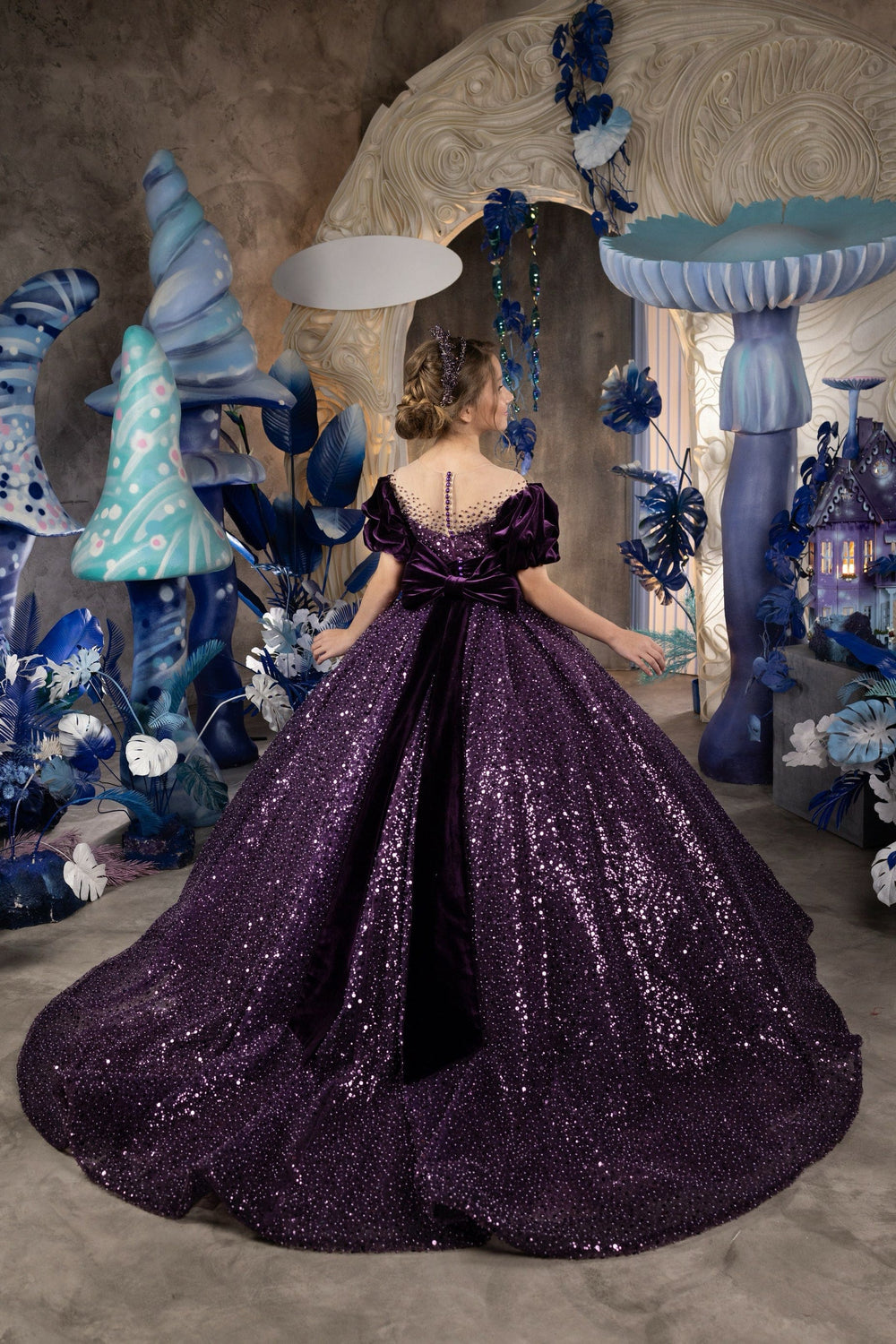 Sunnypetal Deep Purple Sequins Flower Girl Dresses with Velvet Puff Sleeves/Bow