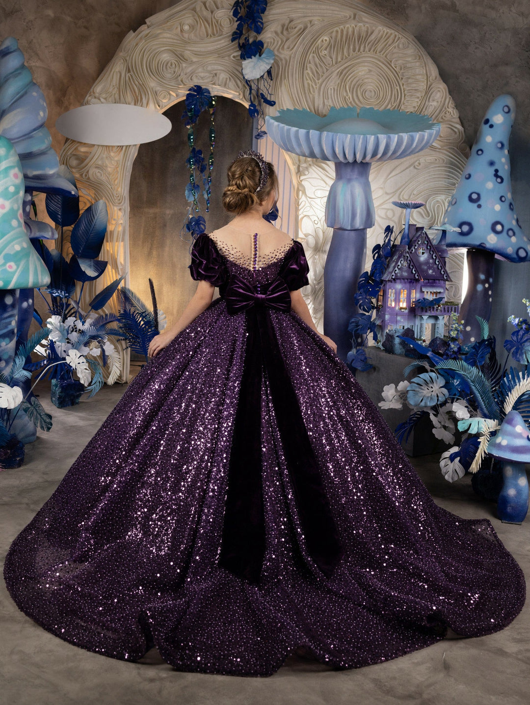 Sunnypetal Deep Purple Sequins Flower Girl Dresses with Velvet Puff Sleeves/Bow