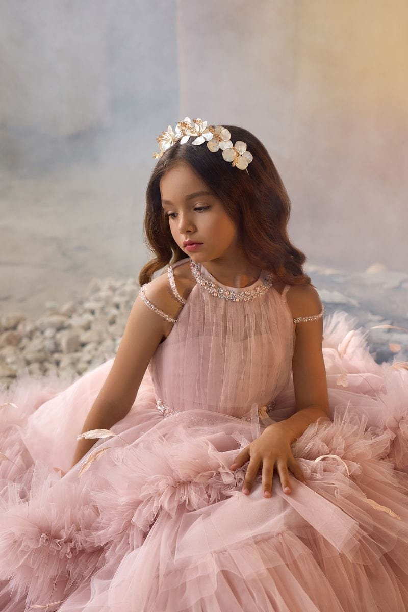 Sunnypetal Dreamy Flower Girl Dresses Layered Feather Tulle Princess Birthday Pageant Gown