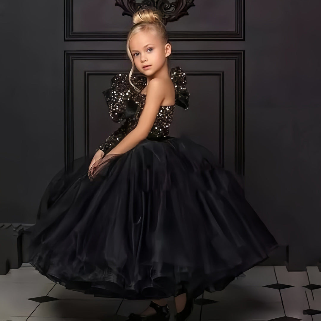 Sunnypetal Elegant Black Sequined Tulle One-Shoulder Long Ball Gown Flower Girl Dresses