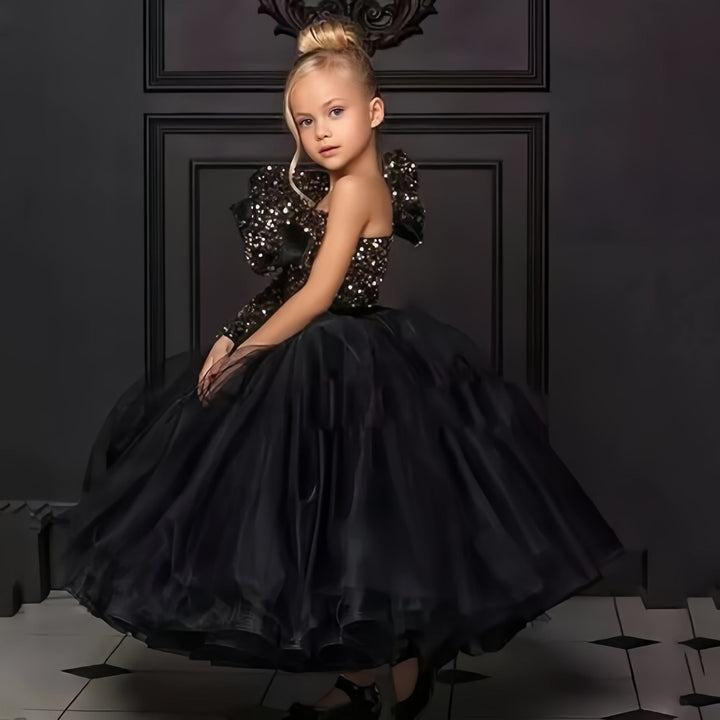 Sunnypetal Elegant Black Sequined Tulle One-Shoulder Long Ball Gown Flower Girl Dresses