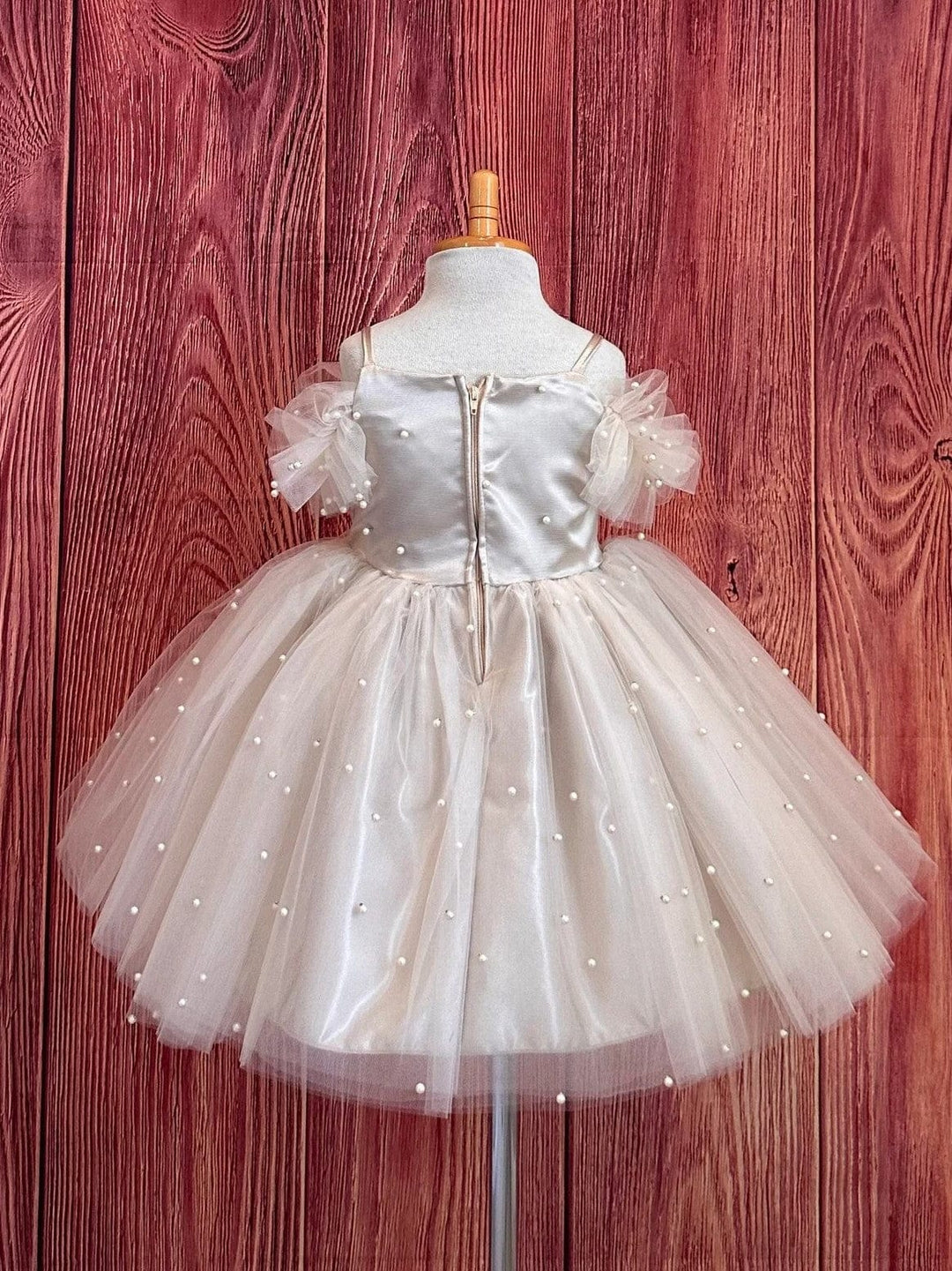 Sunnypetal Elegant Champagne Pearls Tulle Knee Length Flower Girl Pageant Birthday Dress