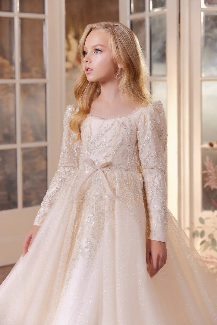Sunnypetal Elegant Champagne Sparkle Long-Sleeve Ball Gown for Flower Girls