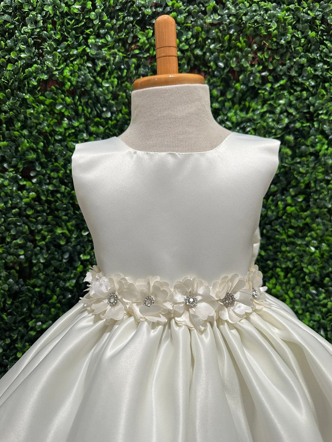 Sunnypetal Elegant Ivory Satin Flower Girl Dresses Wedding Communion Princess Dress
