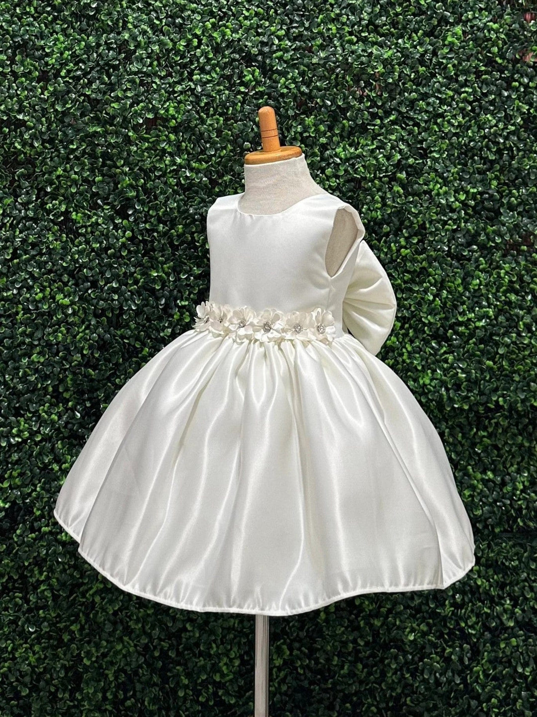 Sunnypetal Elegant Ivory Satin Flower Girl Dresses Wedding Communion Princess Dress