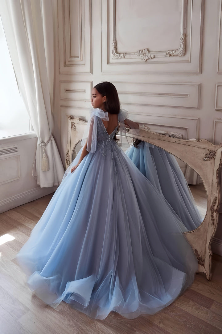 Sunnypetal Elegant Light Blue V-Neck Bow Tie Shoulder Long Tulle Flower Girl Dresses