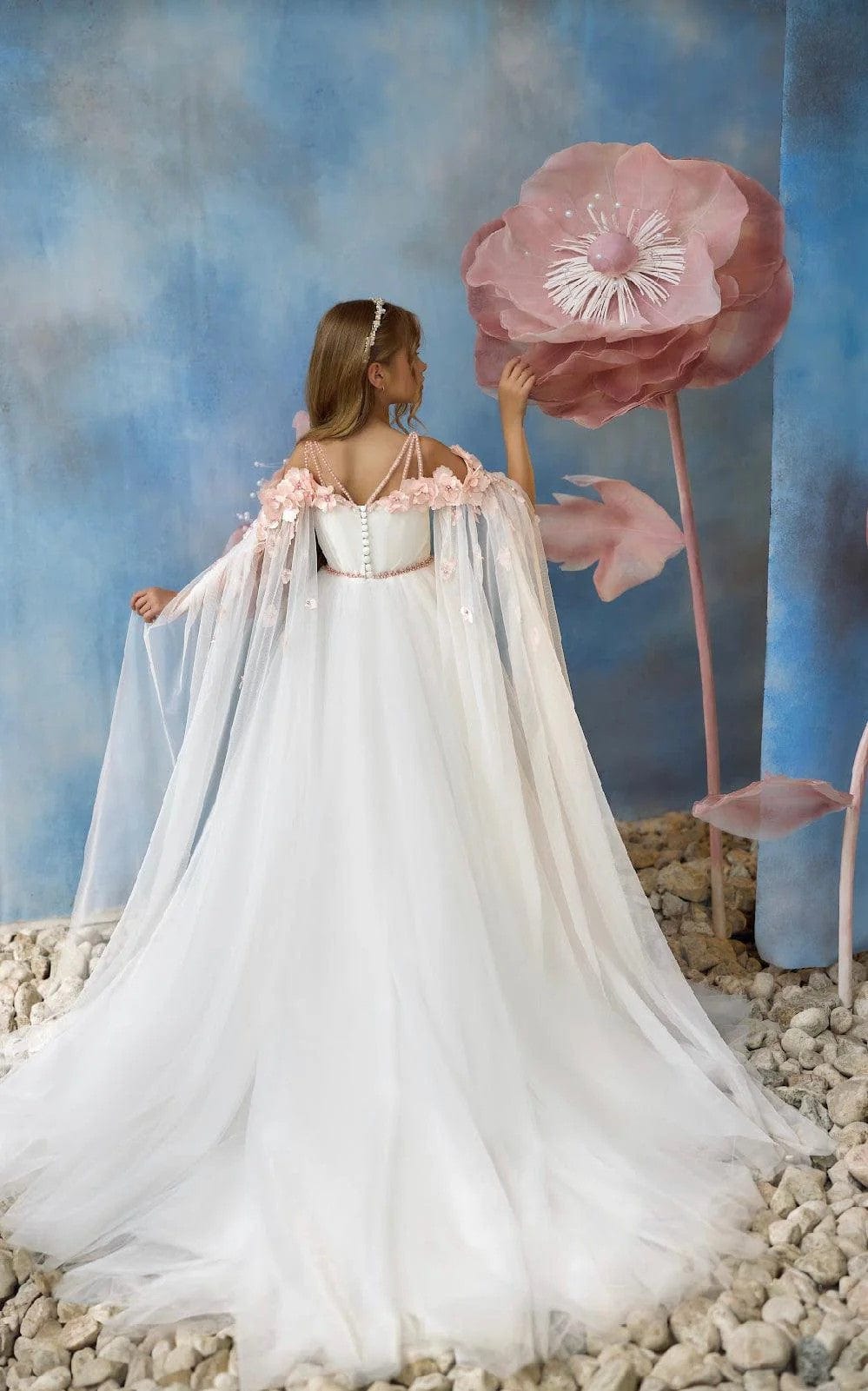 Sunnypetal Elegant Off-Shoulder 3D Flowers Long Princess Tulle Flower Girl Dresses