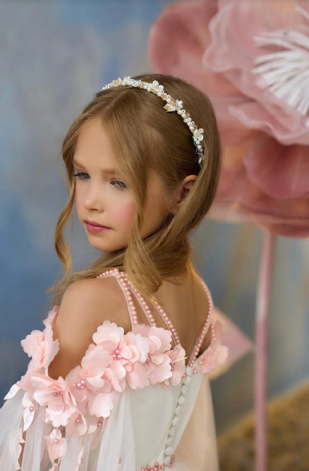 Sunnypetal Elegant Off-Shoulder 3D Flowers Long Princess Tulle Flower Girl Dresses