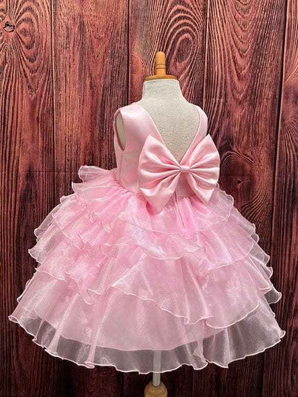 Sunnypetal Elegant Pink Ruffle Tulle Flower Girl Dress with Bow
