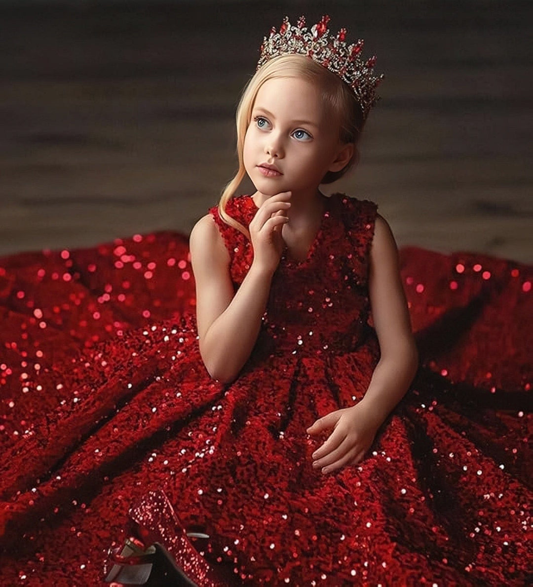 Sunnypetal Elegant Princess Flower Girl Dress with Sparkling Sequins and Flowing Train