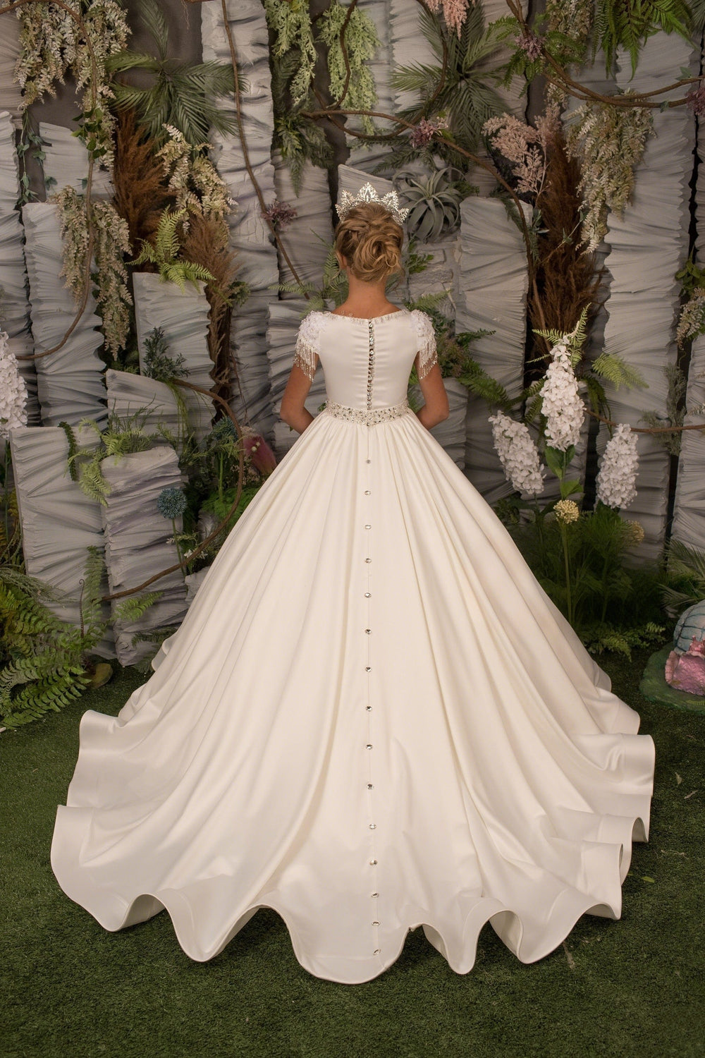 Sunnypetal Elegant Satin Ball Gown Flower Girl Dress with Sparkling Belt