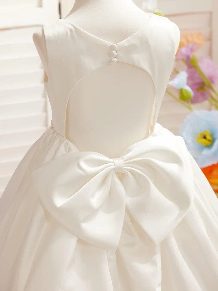 Sunnypetal Elegant Sleeveless Satin Flower Girl Dresses with Jeweled Belt