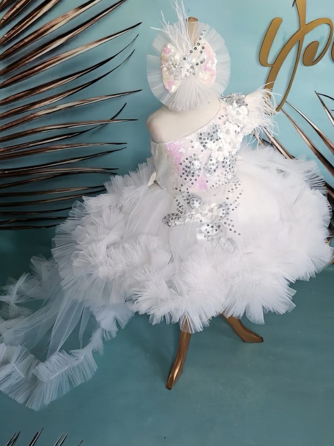 Sunnypetal Elegant White One-Shoulder Flower Girl Dresses Wedding Birthday Prom Gown