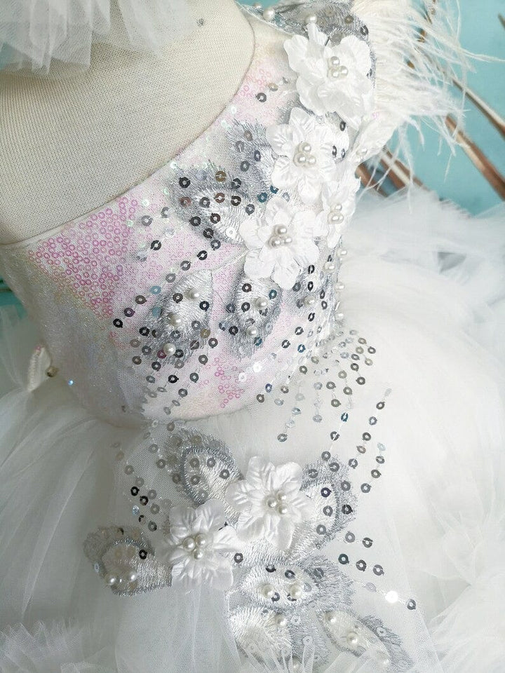 Sunnypetal Elegant White One-Shoulder Flower Girl Dresses Wedding Birthday Prom Gown