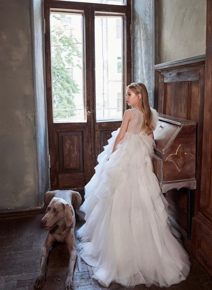 Sunnypetal Elegant White Tiered Skirt Tulle Ball Gown for Little Girls
