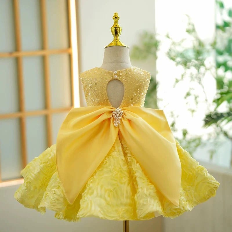 Sunnypetal Elegant Yellow Sequin Bow Short Birthday Flower Girl Dresses