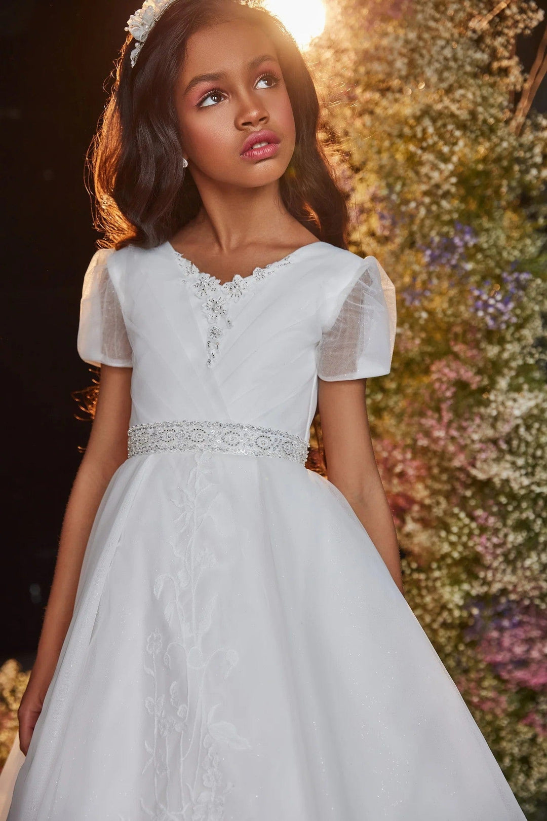 Sunnypetal Embroidered Lace Puff Sleeve Elegant Flower Girl Gown