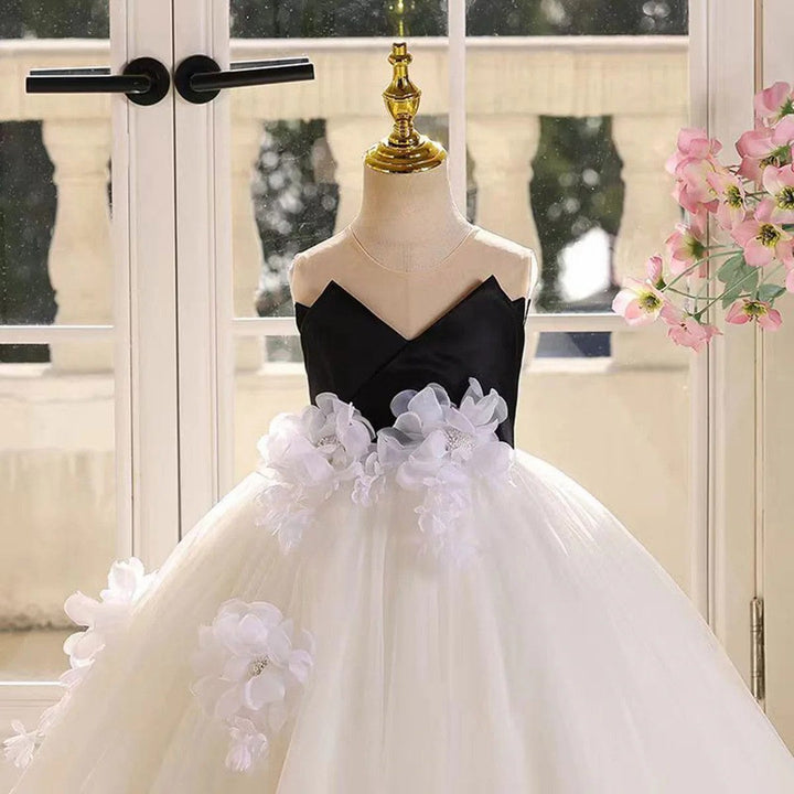 Sunnypetal Enchanted Bloom – Black & White Tulle Flower Girl Gown