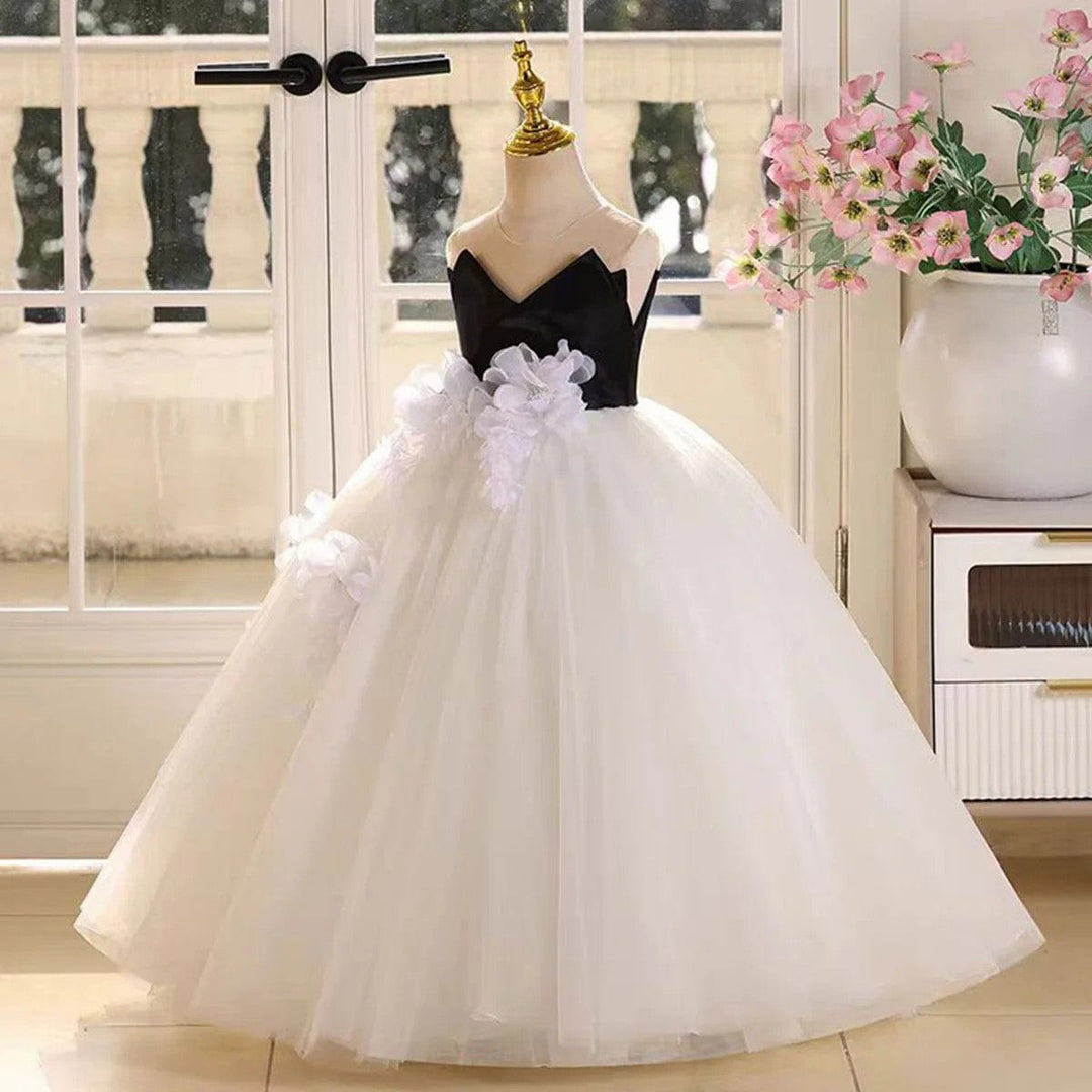 Sunnypetal Enchanted Bloom – Black & White Tulle Flower Girl Gown