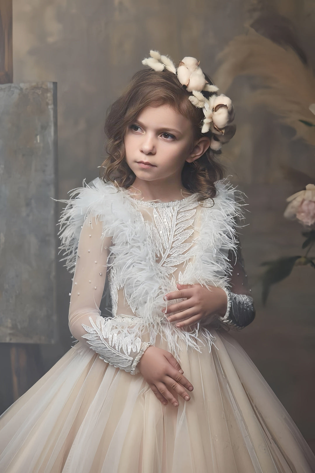 Sunnypetal Enchanting Feather-Trimmed Lace Ball Gown for Little Princesses