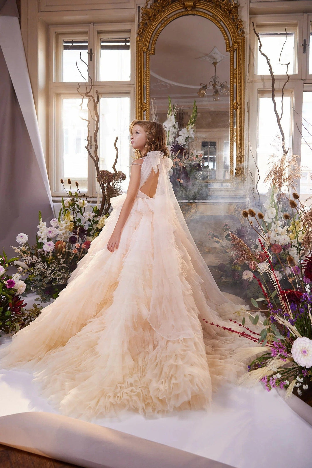 Sunnypetal Enchanting Ruffled Tulle Flower Girl Dresses Wedding Pageant Ball Gown