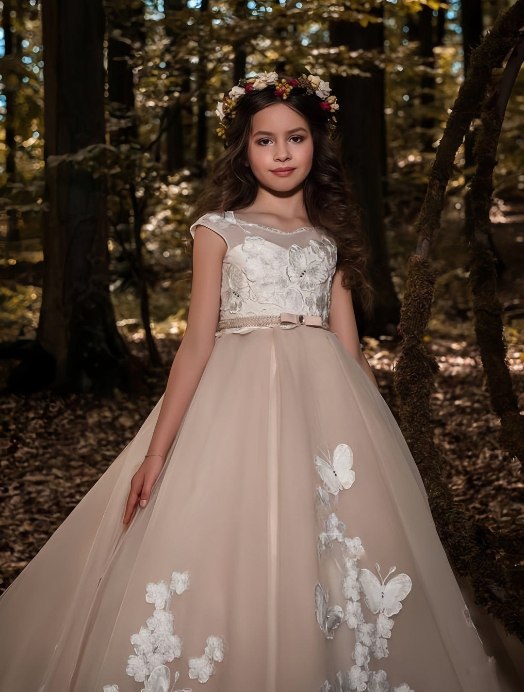 Sunnypetal Exquisite Butterfly Appliques Tulle Flower Girl Dresses for Wedding